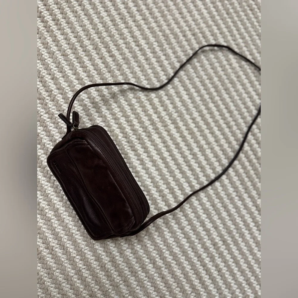 Rare Vintage FOSSIL Dark Coffee Brown Leather Compact Crossbody Organizer Retro